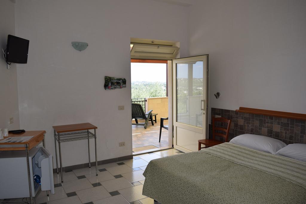 Bed & Breakfast La Collinetta Bed and Breakfast Locorotondo Exterior foto